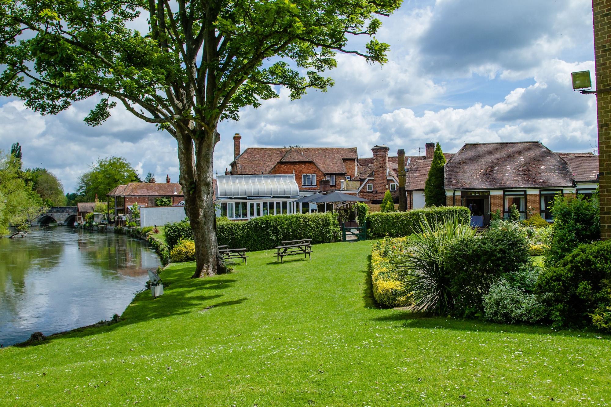 The Legacy Rose & Crown Hotel Salisbury Extérieur photo